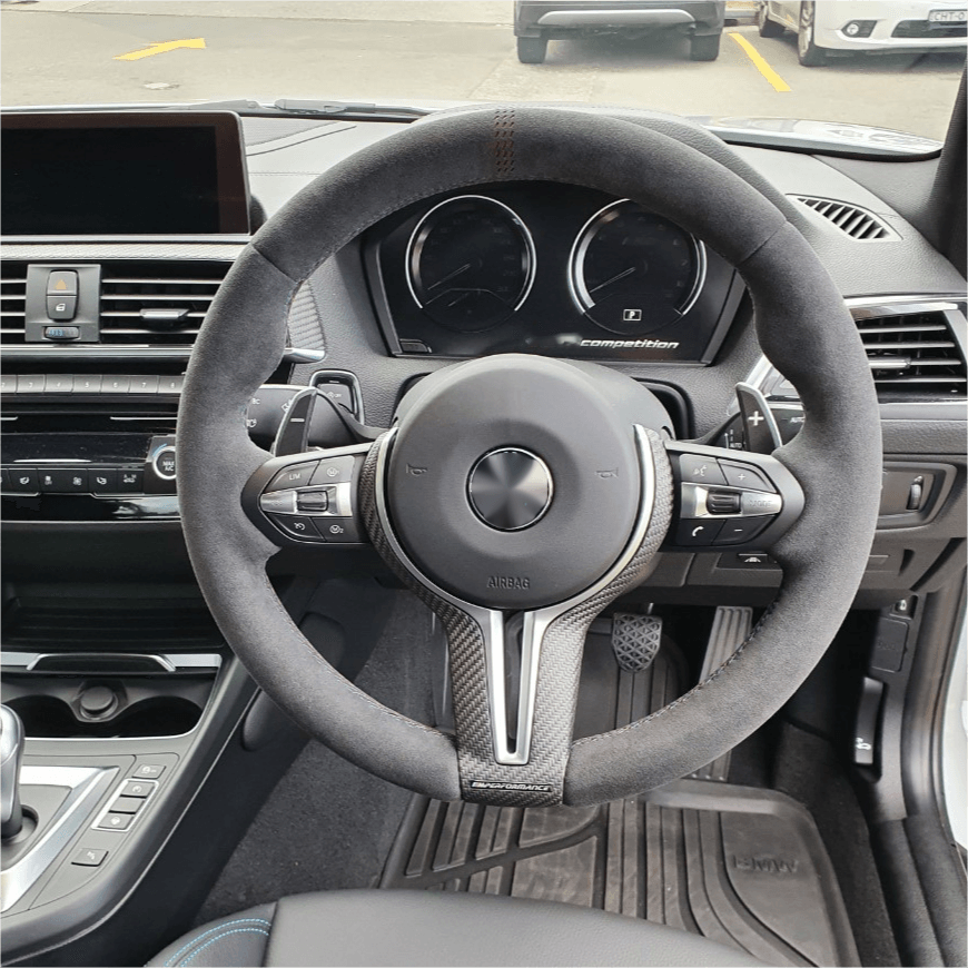 Custom Black Vintage Volant Lenkrad Wooden Steering Wheel for BMW F10 F11 F30 F32 F33 F36 F82 E90 E92 E93 M3 X1 E84 X5 E70 E71 - Hailed Inc.