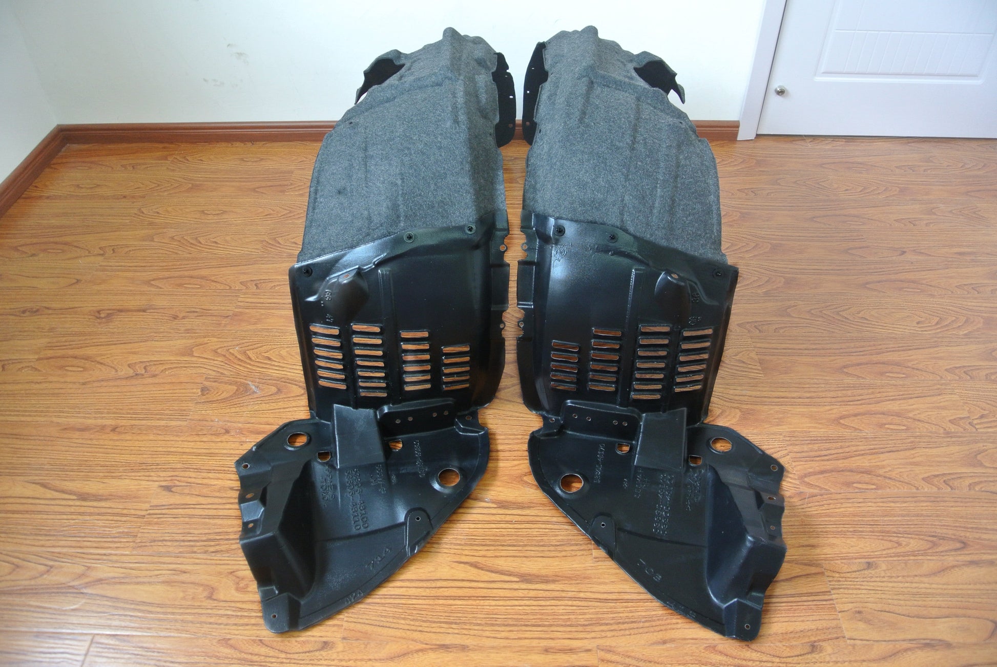 Front Fender Liners OEM 53806 - 48110 53805 - 48100 for Lexus RX350 2009 - 2015 - Hailed Inc.