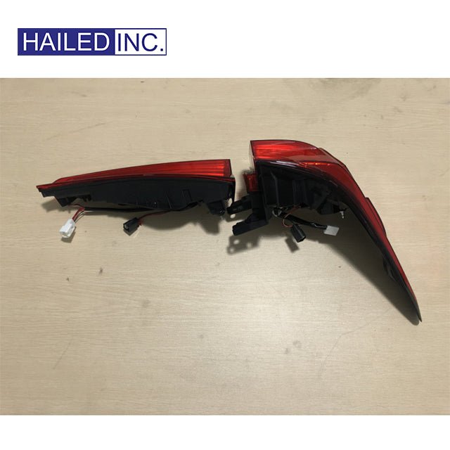 Lexus CT200t 2010-2022 Tail Light - Hailed Inc.