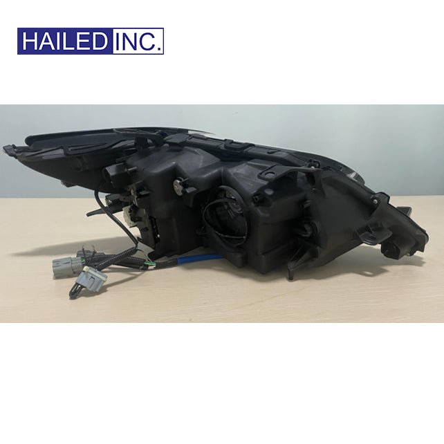 Lexus ES200 2015 - 2017 Headlight - Hailed Inc.