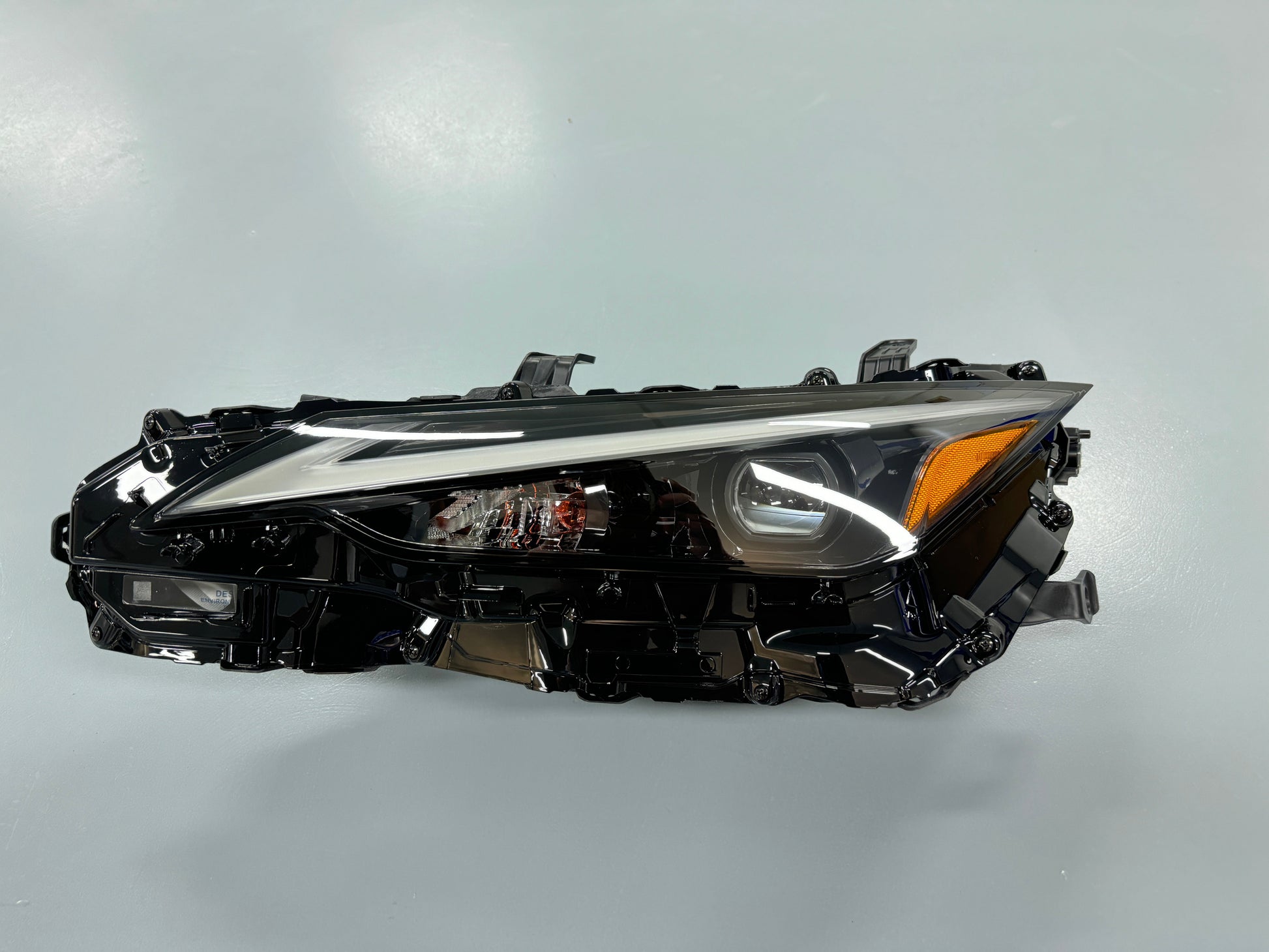 Lexus IS300 IS350 IS500 2021 Headlights - Hailed Inc.